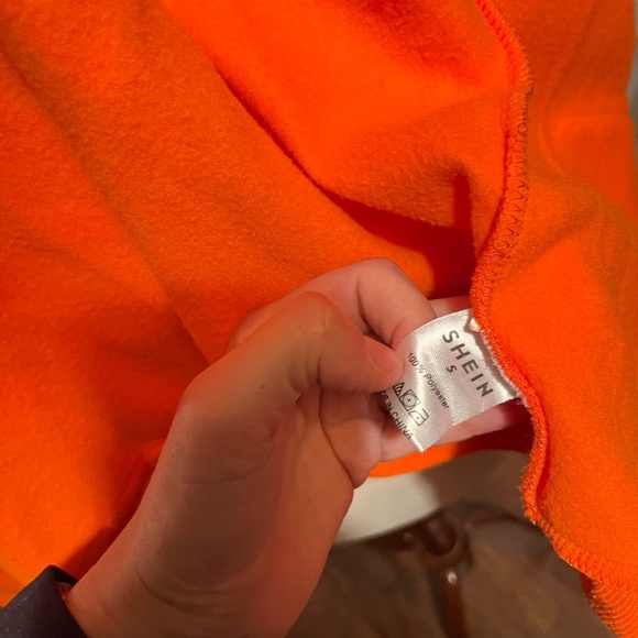 Shein zipper sweater - Picture 2 of 3